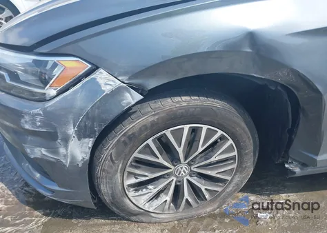 2021 Volkswagen Jetta 1.4T R-Line/1.4T S/1.4T Se z USA, uszkodzony, nr VIN 3VWC57BU5MM050724